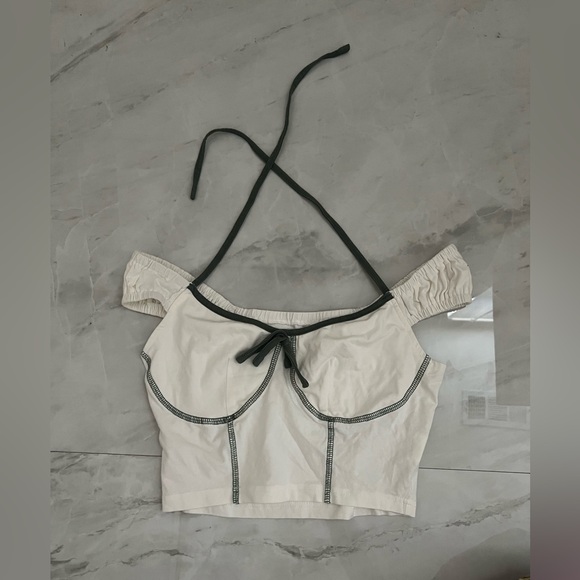 Tied crop top - Picture 1 of 2